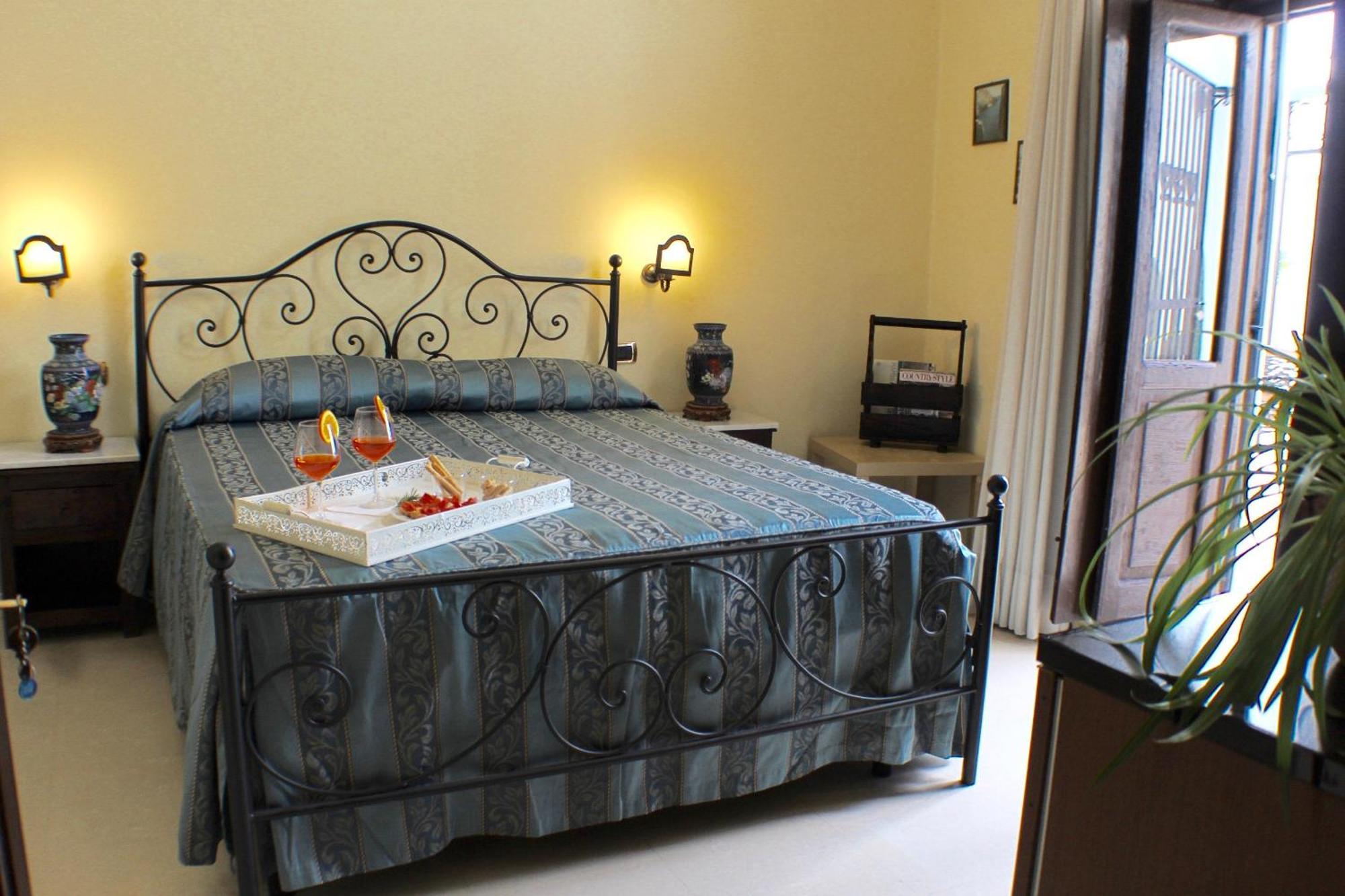 Bed and Breakfast Palazzo Senape De Pace Gallipoli Exteriér fotografie